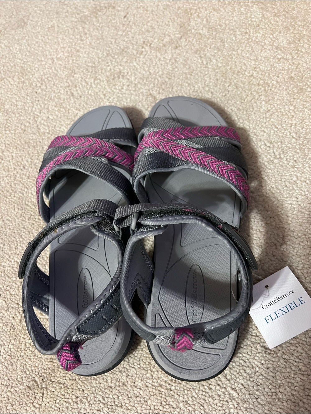 Croft & Barrow Gray and Pink Adjustable Sport Sandals Women’s 9M